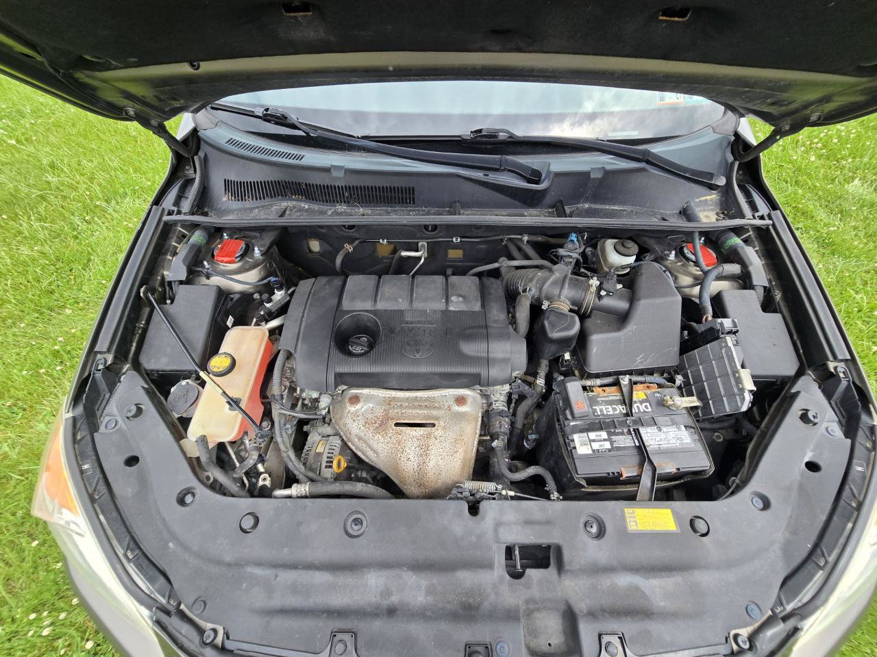 Used 2012 Toyota RAV4 4WD w/ Value Pkg image 2