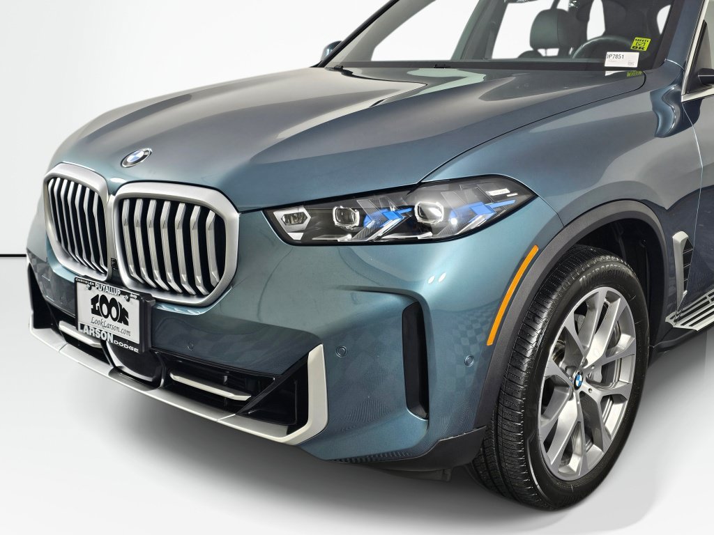 Used 2026 BMW X5 xDrive40i AWD/4WD image 9
