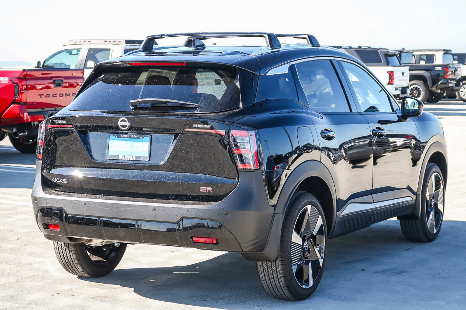 New 2026 Nissan Kicks SR FWD image 6