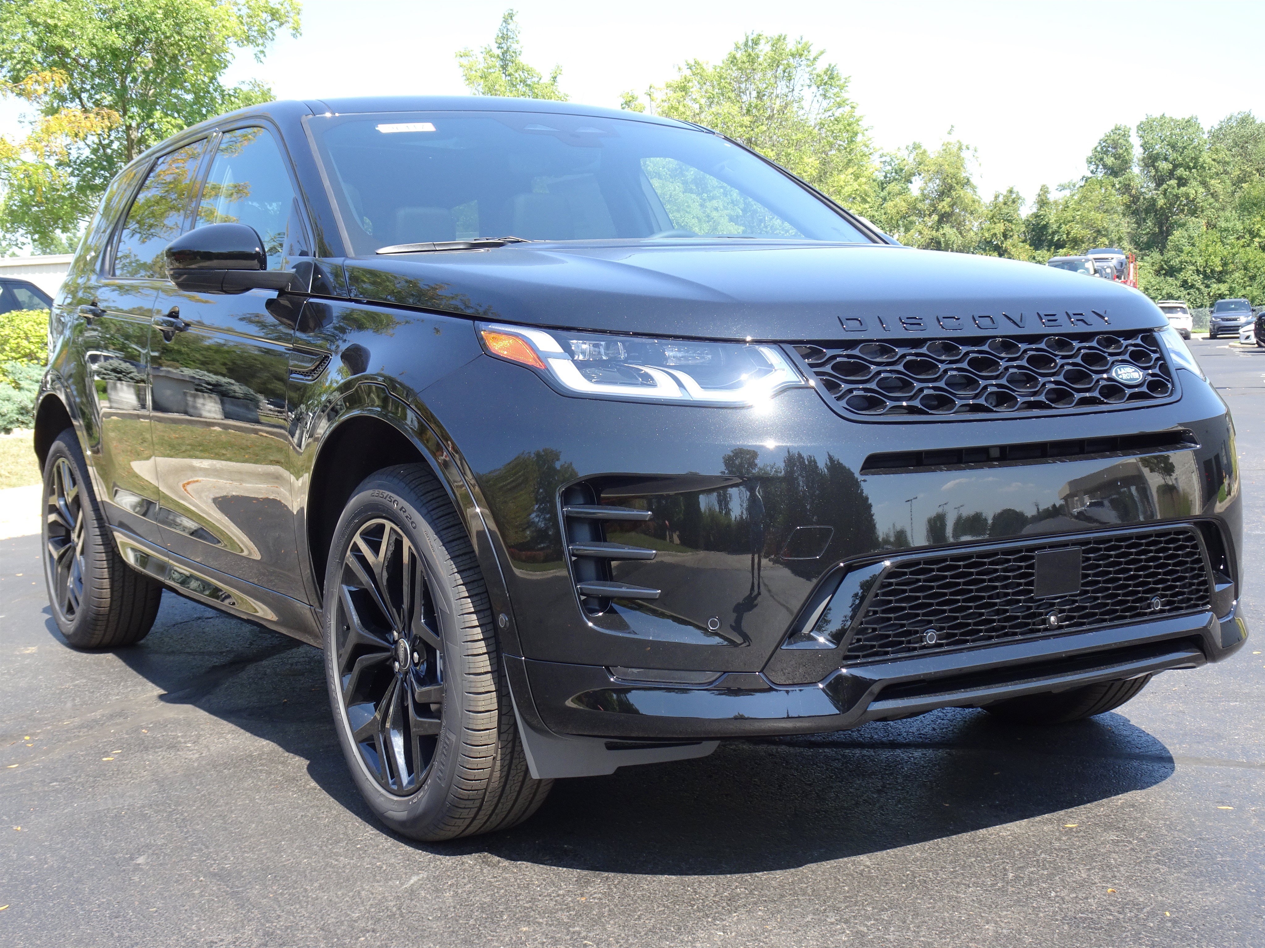 New 2026 Land Rover Discovery Sport Landmark AWD/4WD image 7