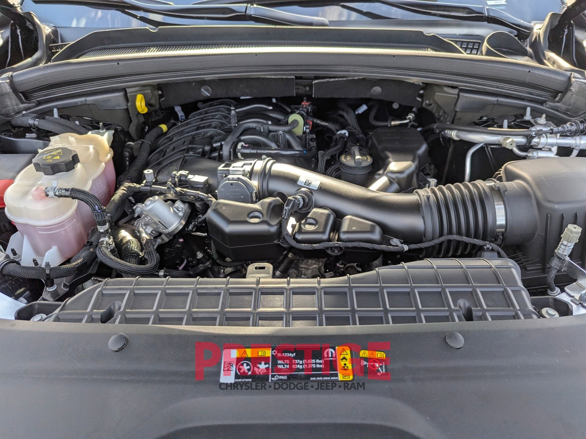 Used 2023 Jeep Grand Cherokee L Laredo AWD/4WD image 36