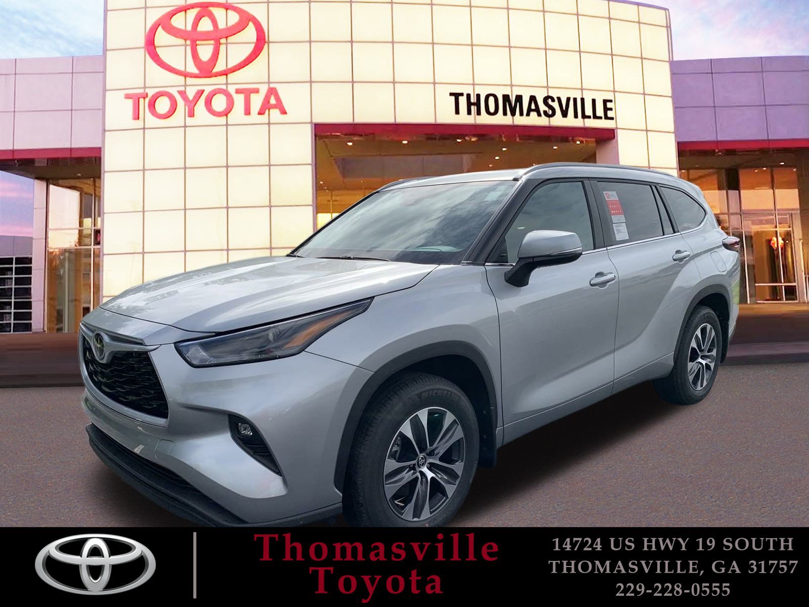 New 2024 Toyota Highlander XLE FWD image 1