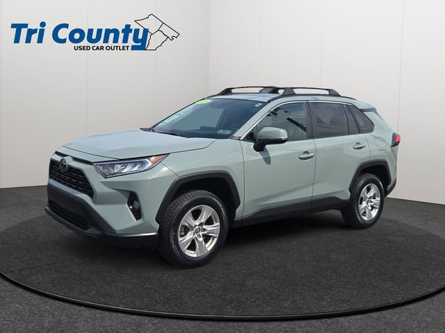 Used 2021 Toyota RAV4 XLE w/ Convenience Package AWD/4WD image 3