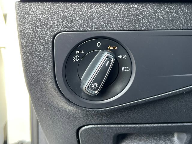 Used 2021 Volkswagen Tiguan SE R-Line image 19