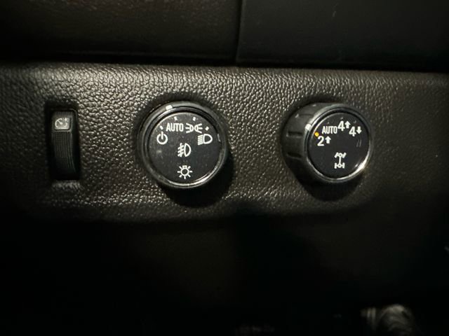 Used 2022 GMC Canyon AT4 image 26