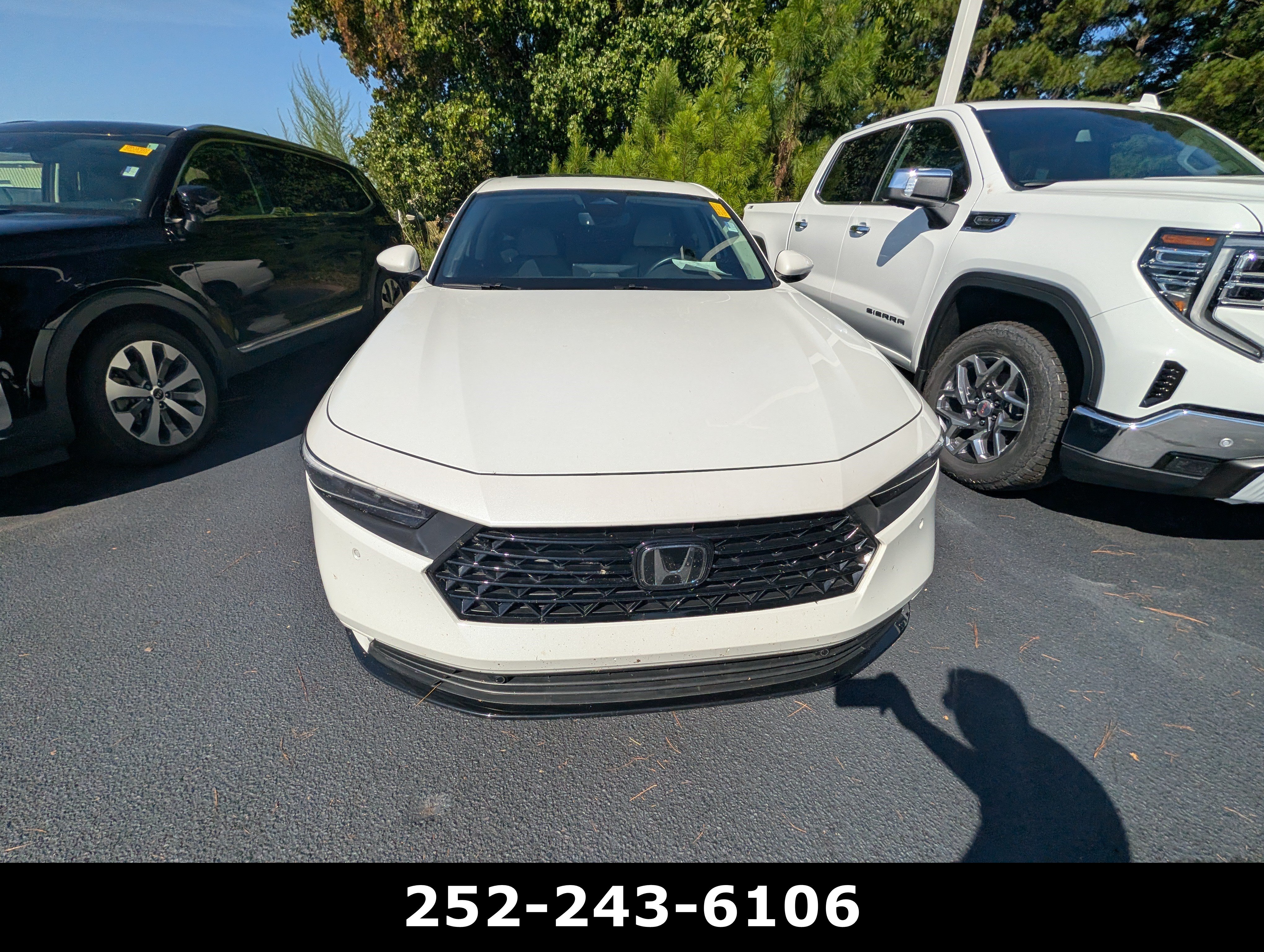 Used 2024 Honda Accord EX-L image 9