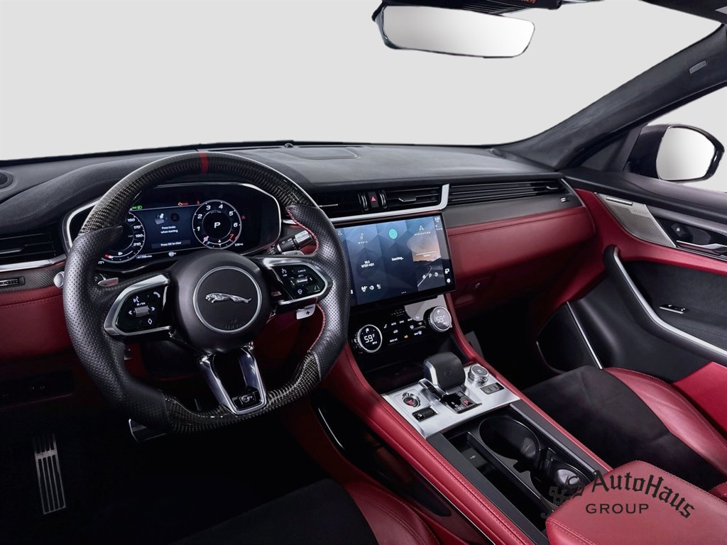 Used 2022 Jaguar F-PACE SVR AWD/4WD image 30