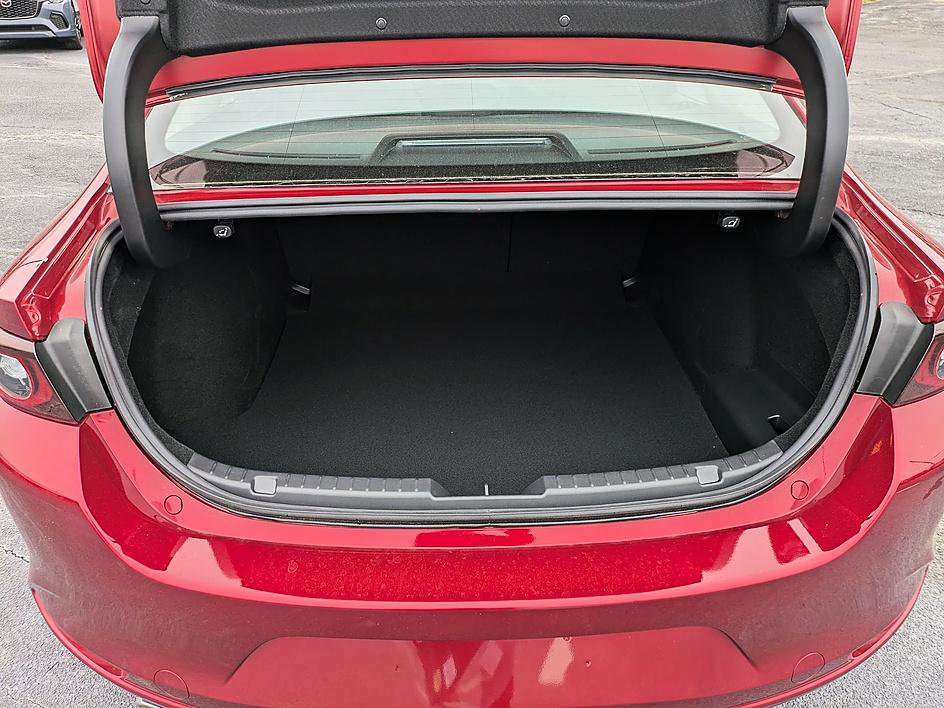 New 2026 MAZDA MAZDA3 2.5 S Sedan w/ Preferred Pkg image 28