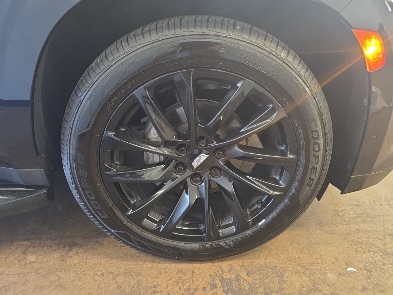Used 2023 Cadillac Escalade Sport Platinum AWD/4WD image 38