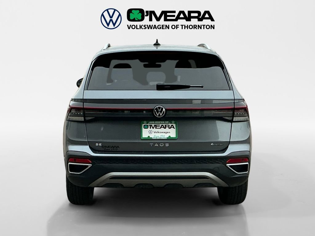 Used 2025 Volkswagen Taos SE image 4