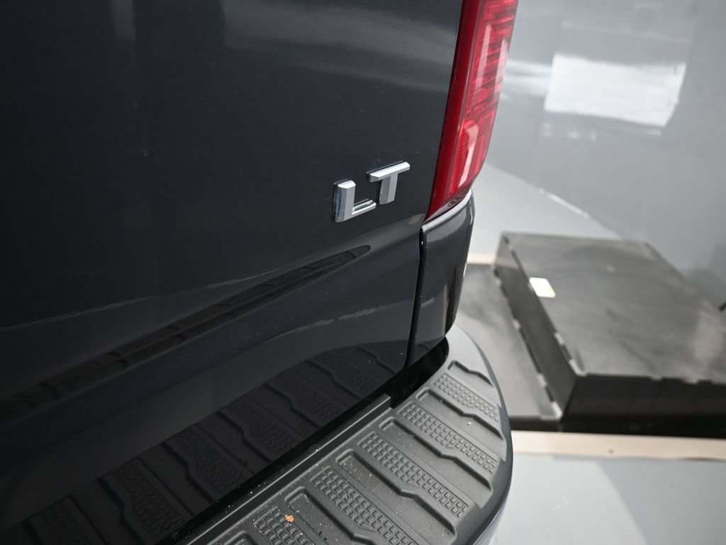 Used 2023 Chevrolet Silverado 1500 LT image 37