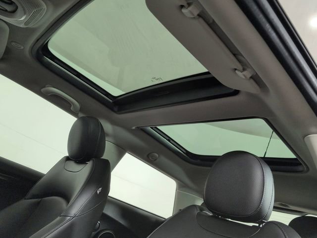 Used 2015 MINI Cooper S image 17