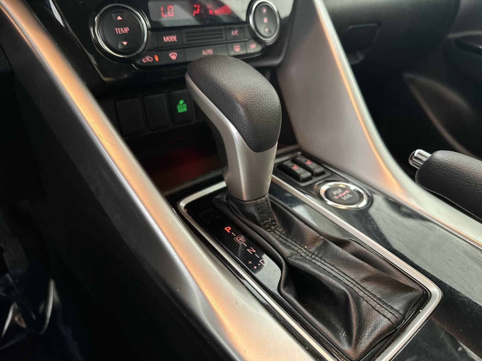 Used 2022 Mitsubishi Eclipse Cross LE AWD/4WD image 20