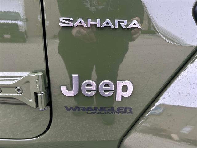 Used 2021 Jeep Wrangler Unlimited Sahara w/ LED Lighting Group image 16