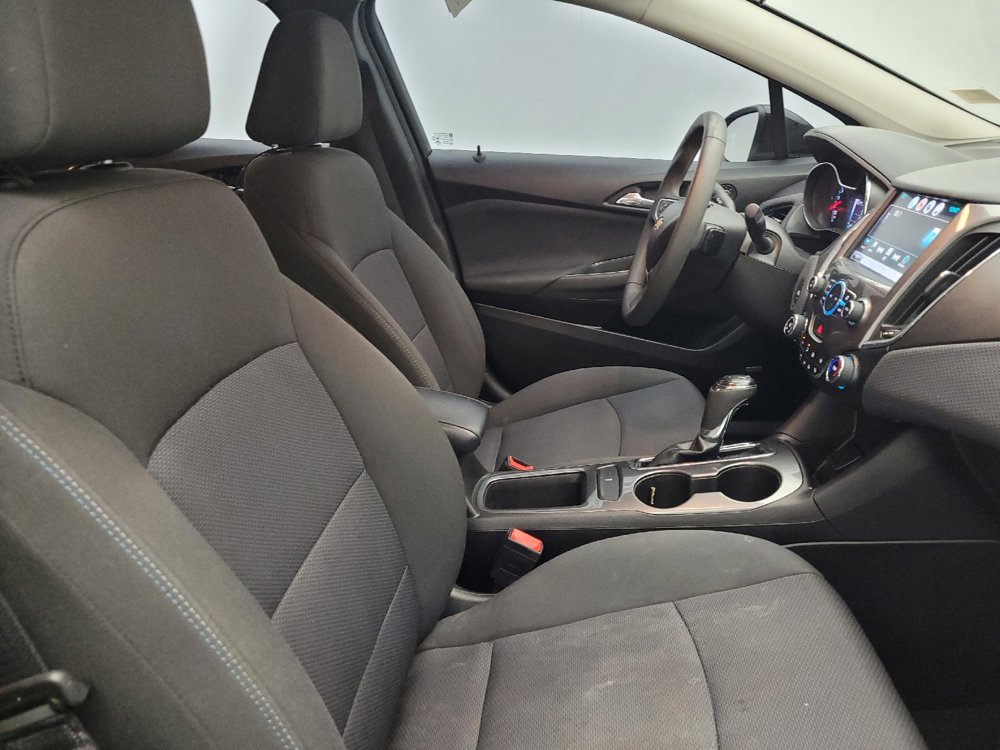 Used 2018 Chevrolet Cruze LT w/ Sun And Sound Package FWD image 21