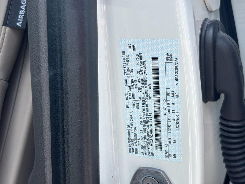 Certified 2023 Lincoln Corsair FWD image 23