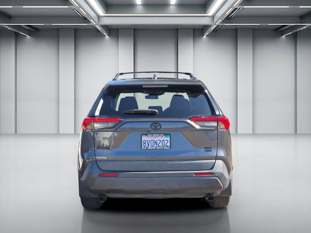 Used 2021 Toyota RAV4 XLE w/ Convenience Package AWD/4WD image 5