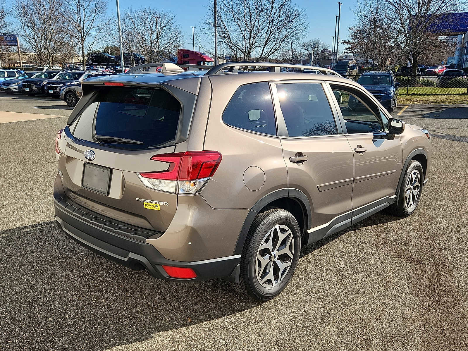 Used 2023 Subaru Forester Premium image 6