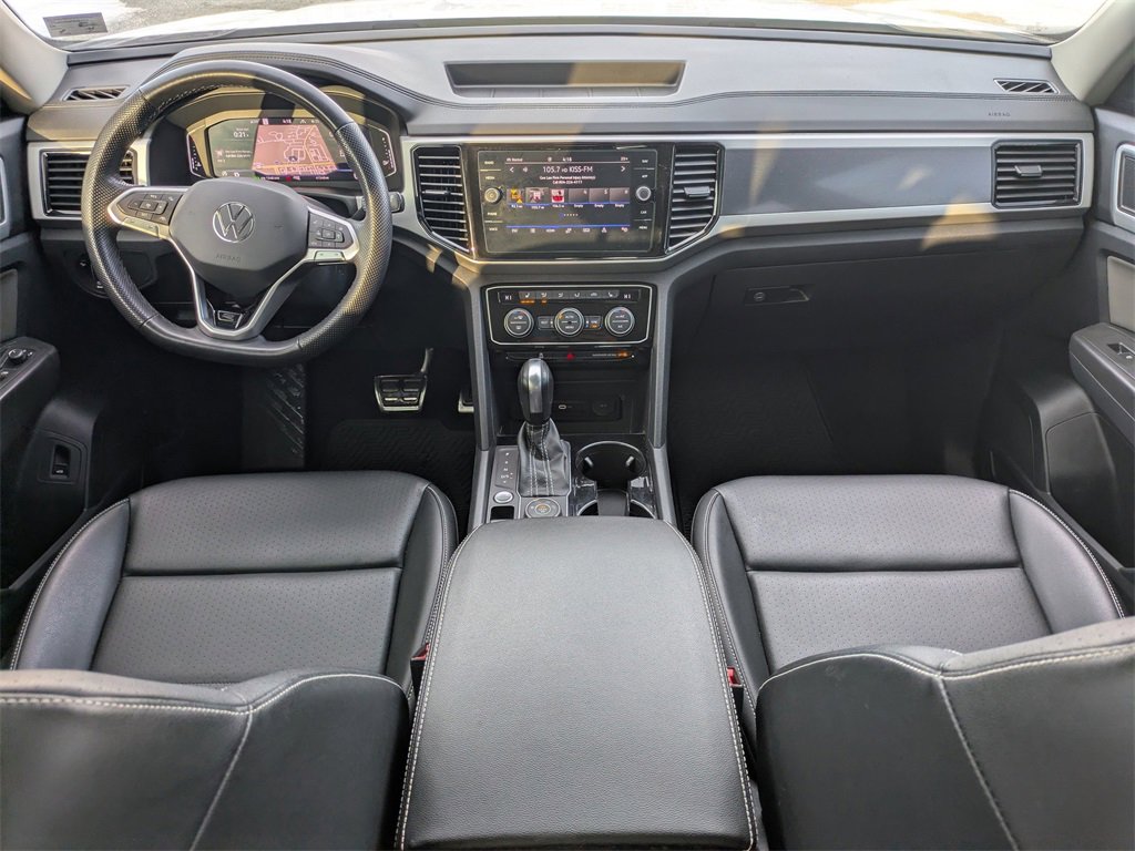 Certified 2023 Volkswagen Atlas SEL R-Line image 15