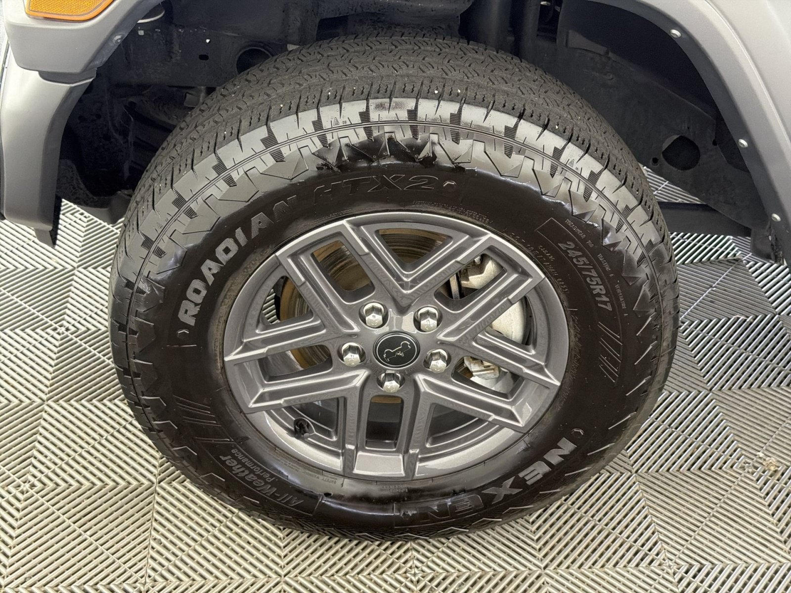 Used 2024 Jeep Wrangler Unlimited Sport AWD/4WD image 12