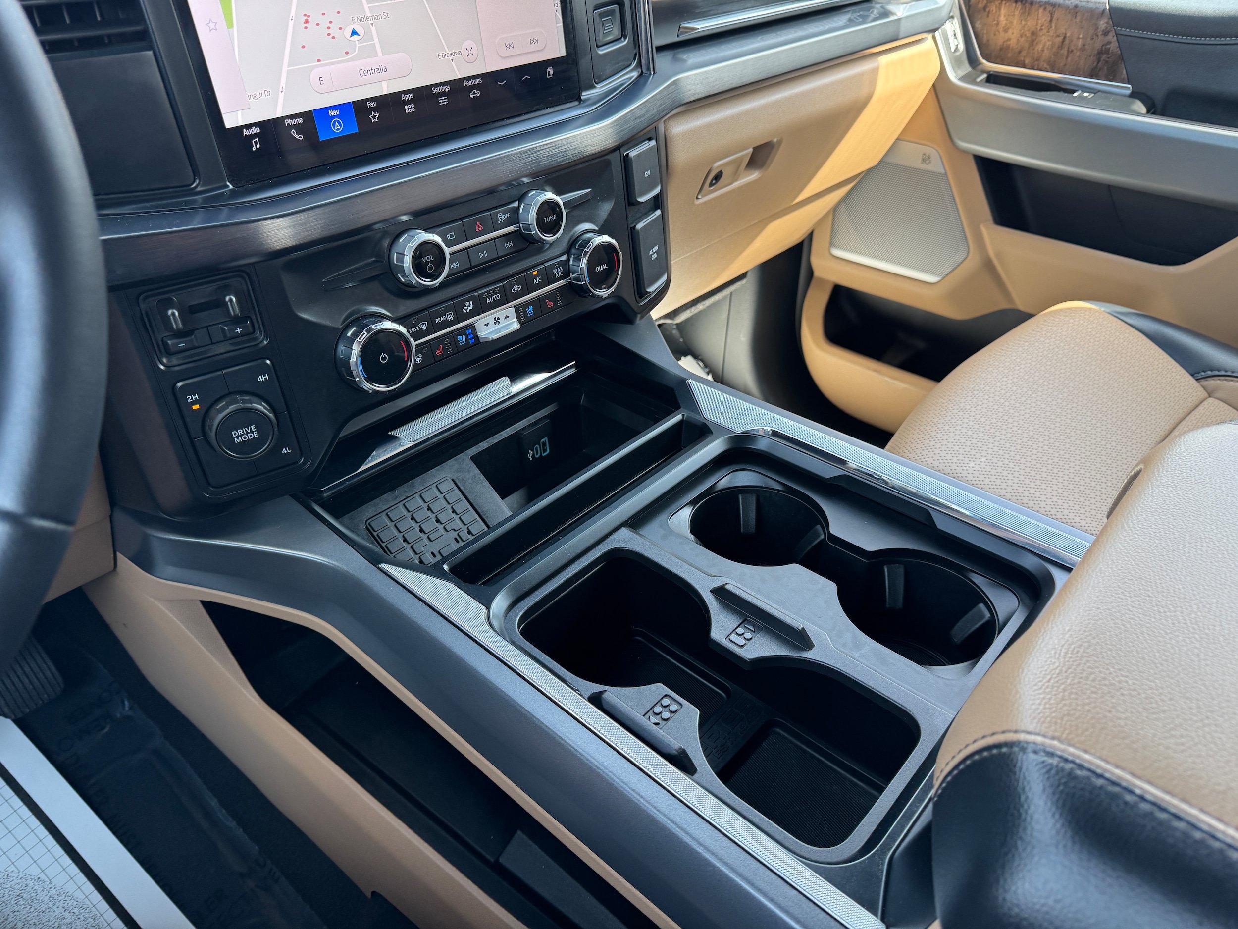 Used 2025 Ford F450 Lariat AWD/4WD image 22