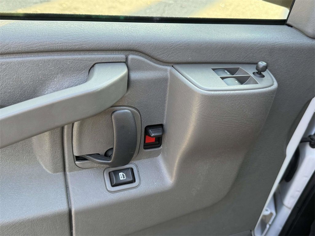 Used 2024 GMC Savana 2500 Work Van w/ Driver Convenience Package image 19