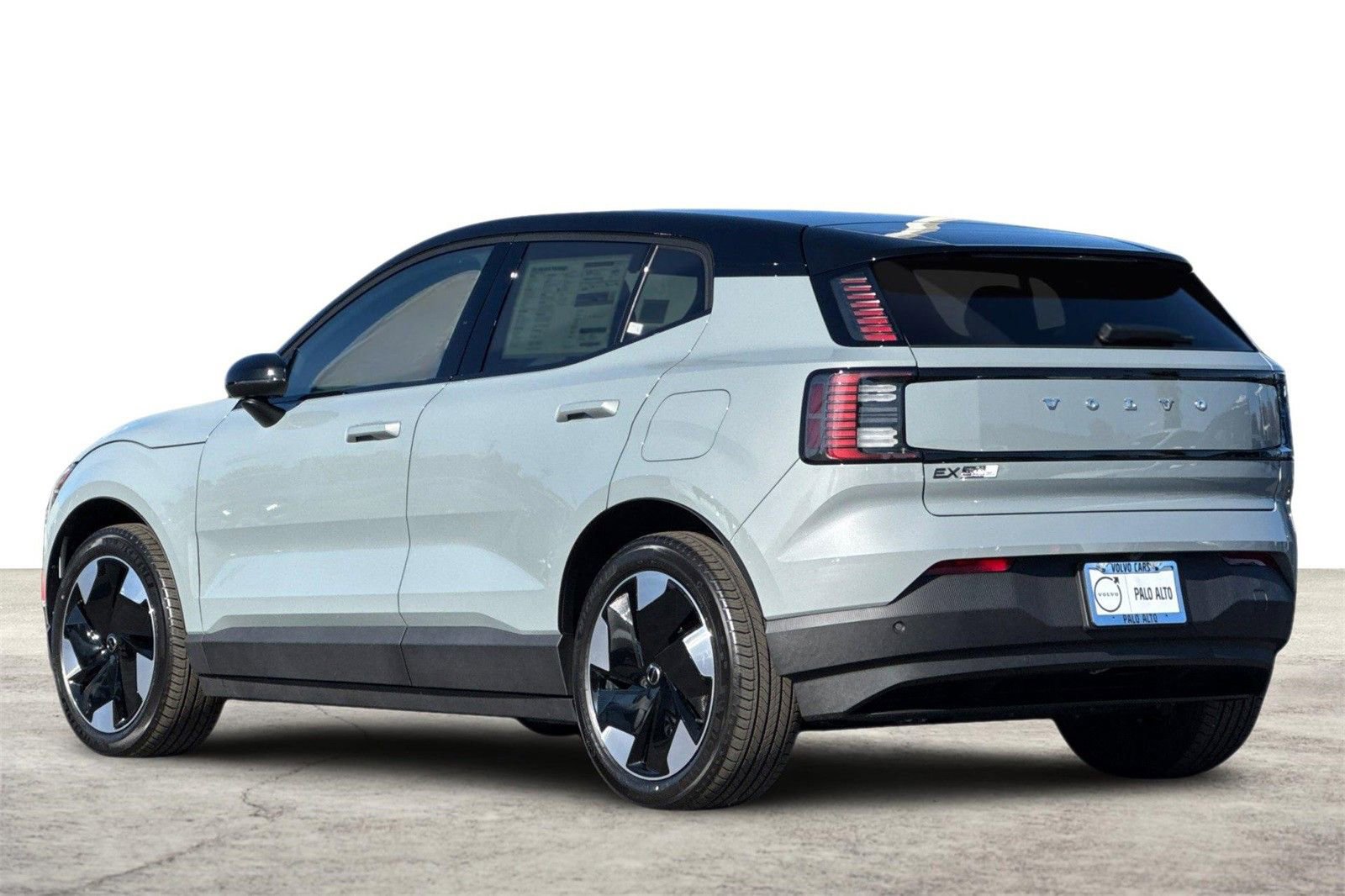 New 2026 Volvo EX30 Plus w/ Protection Package Premier image 6