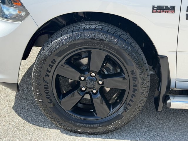 Used 2018 RAM 1500 Express w/ Express Value Package RWD image 13