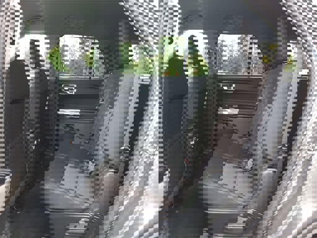 Used 2022 Ford Explorer XLT image 26