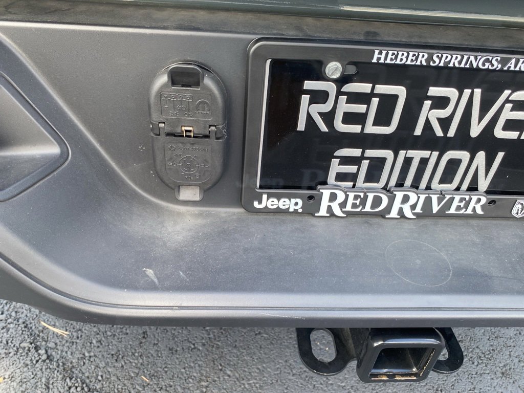 New 2025 Jeep Gladiator Sport image 13