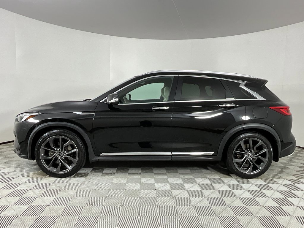 Used 2019 INFINITI QX50 Essential w/ Sensory Package image 2
