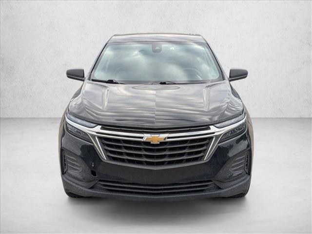 Used 2023 Chevrolet Equinox LS image 2
