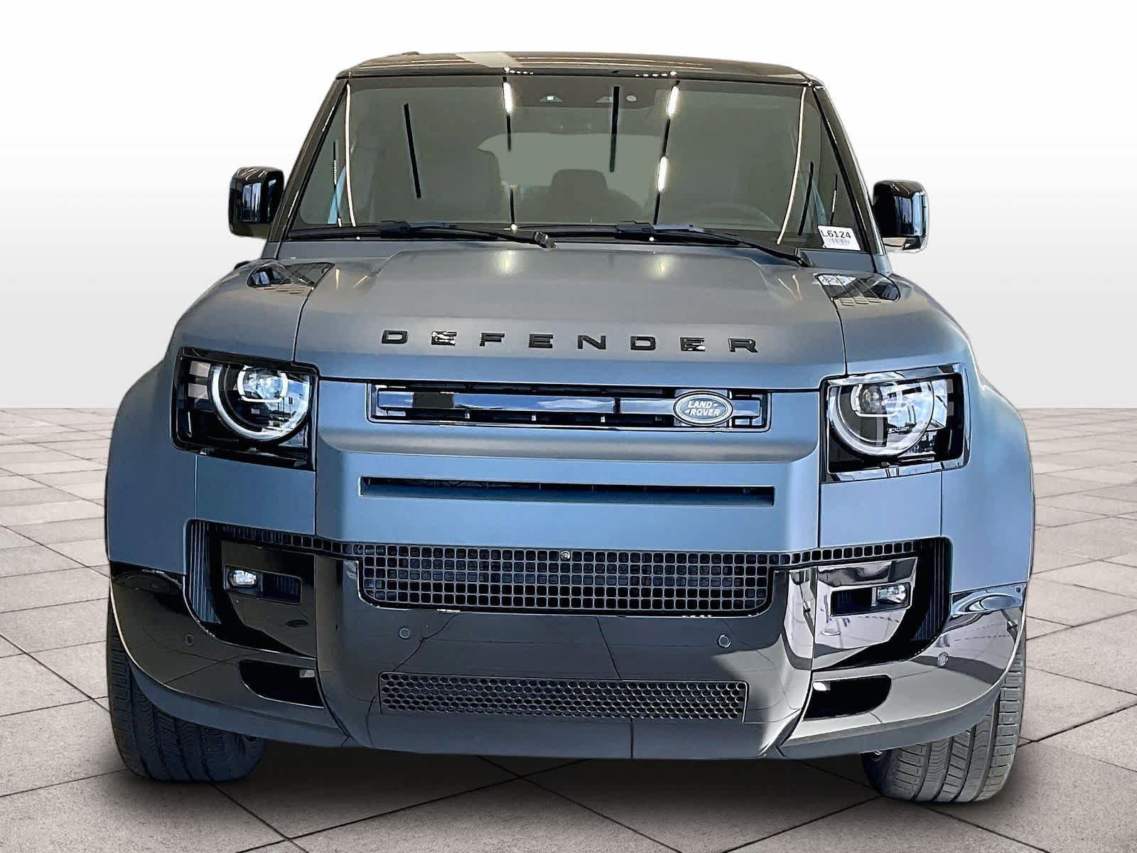 New 2026 Land Rover Defender 110 X-Dynamic SE AWD/4WD image 5