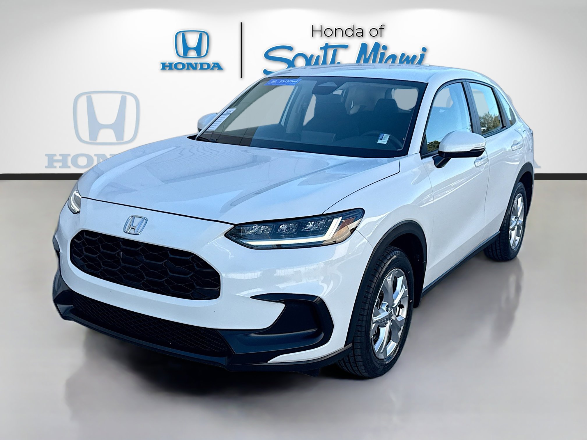 Certified 2023 Honda HR-V LX image 3