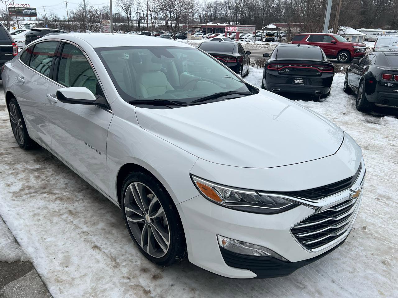 Used 2024 Chevrolet Malibu LT image 9