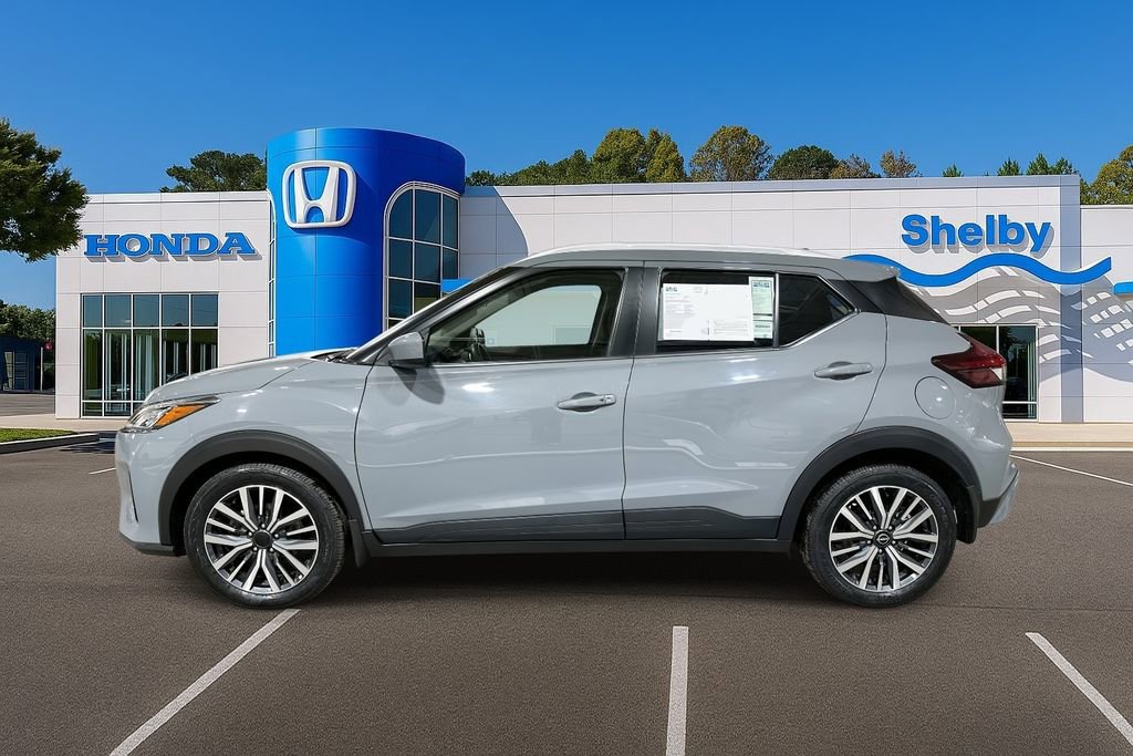 Used 2023 Nissan Kicks SV image 5
