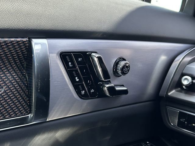 New 2026 Cadillac Vistiq Premium Luxury AWD/4WD image 24