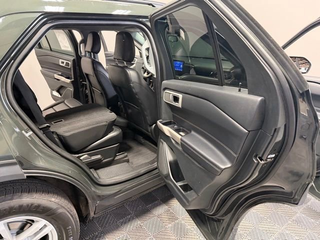 Used 2022 Ford Explorer XLT w/ Equipment Group 202A AWD/4WD image 23