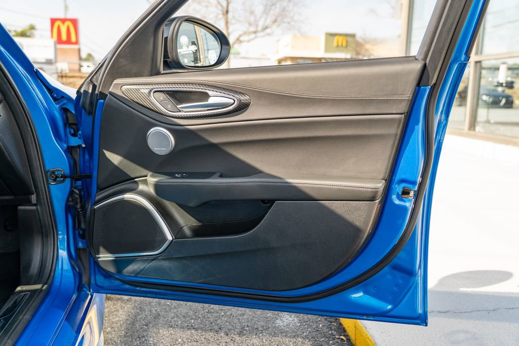 Used 2023 Alfa Romeo Giulia Quadrifoglio image 20