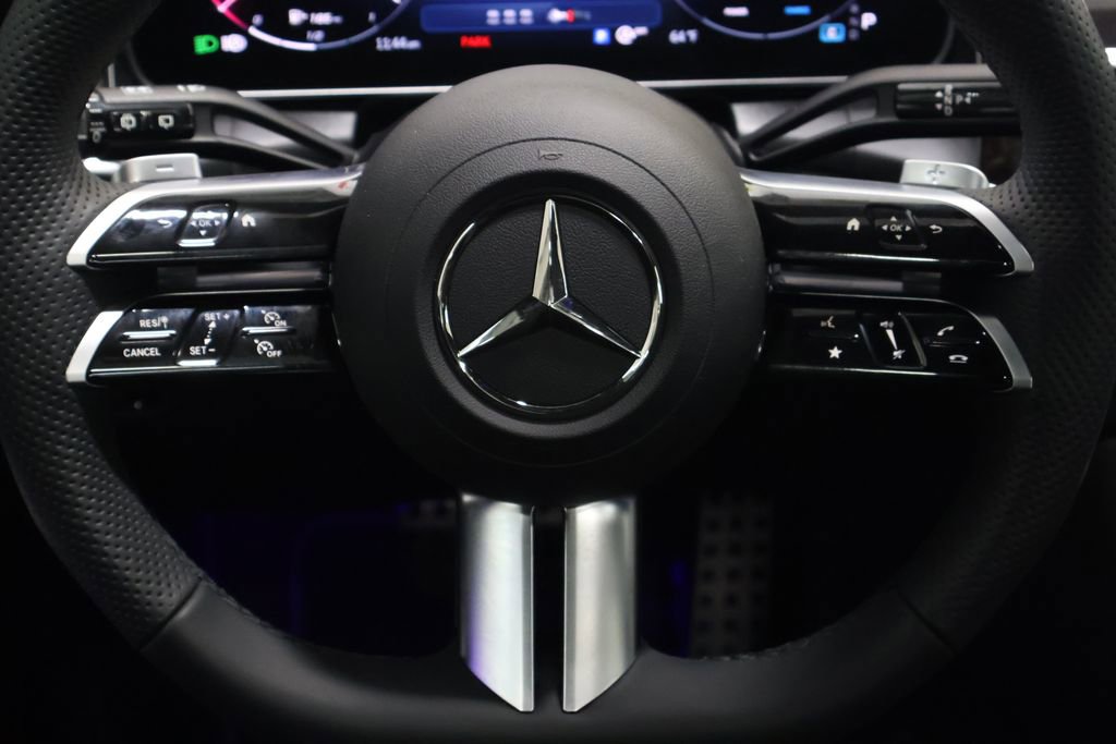 Certified 2025 Mercedes-Benz GLC 300 4MATIC image 17