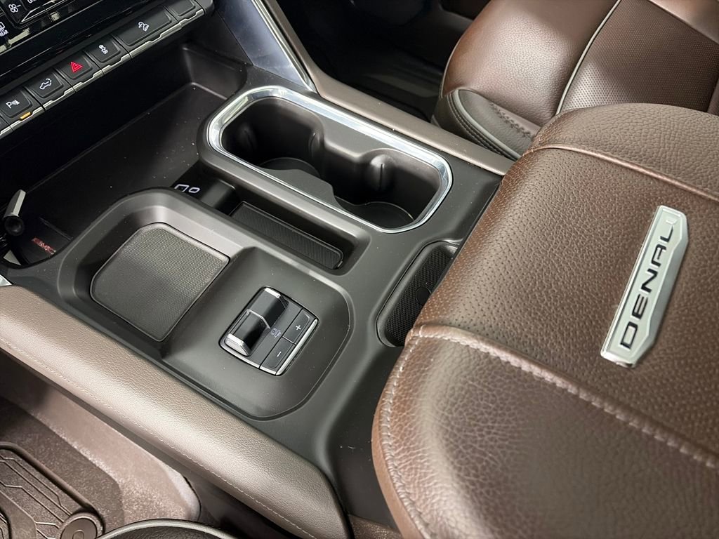 Used 2025 GMC Sierra 2500 Denali w/ Denali Reserve Package image 23