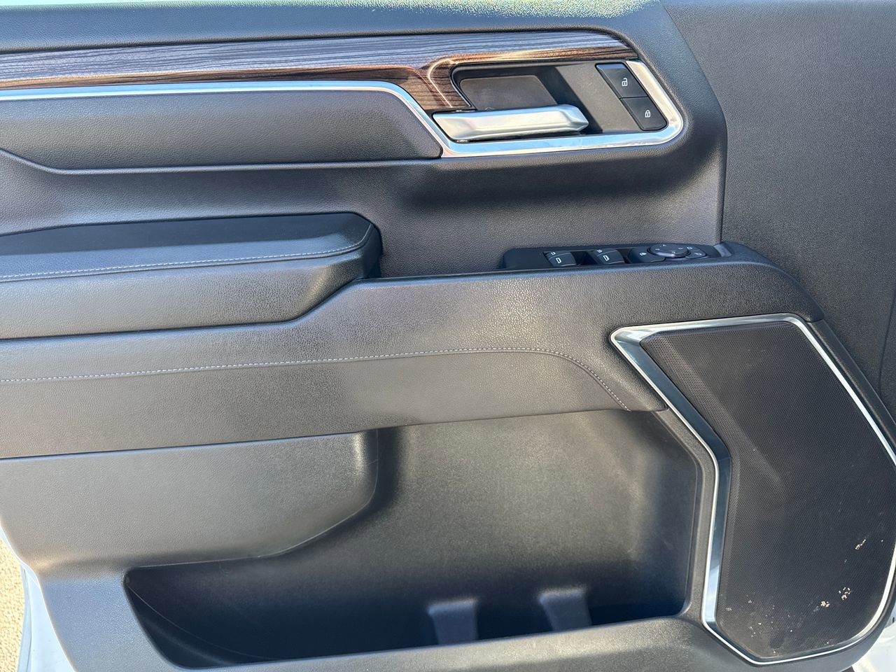 Used 2024 Chevrolet Silverado 3500 LT w/ Convenience Package image 15