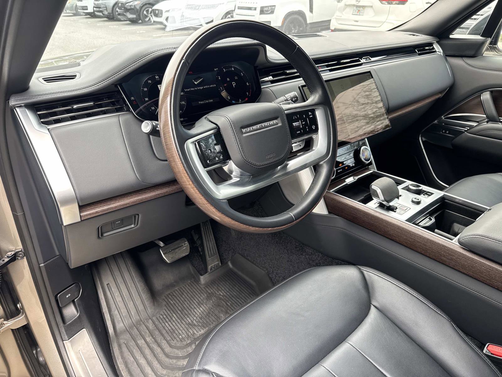 Certified 2023 Land Rover Range Rover Autobiography AWD/4WD image 24