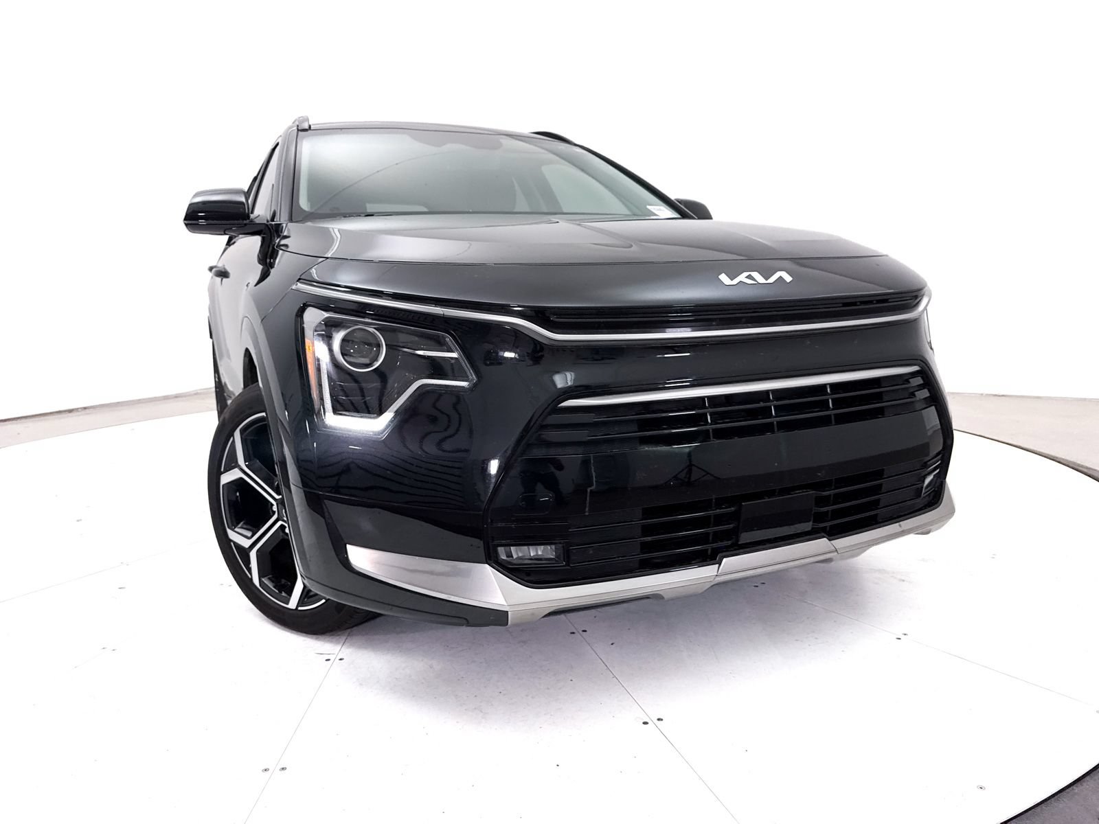 Certified 2025 Kia Niro EX Touring FWD image 7