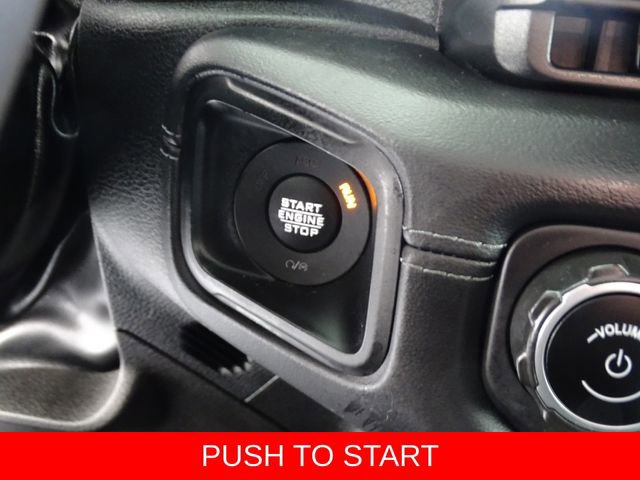 Certified 2025 Jeep Wrangler Sahara image 9