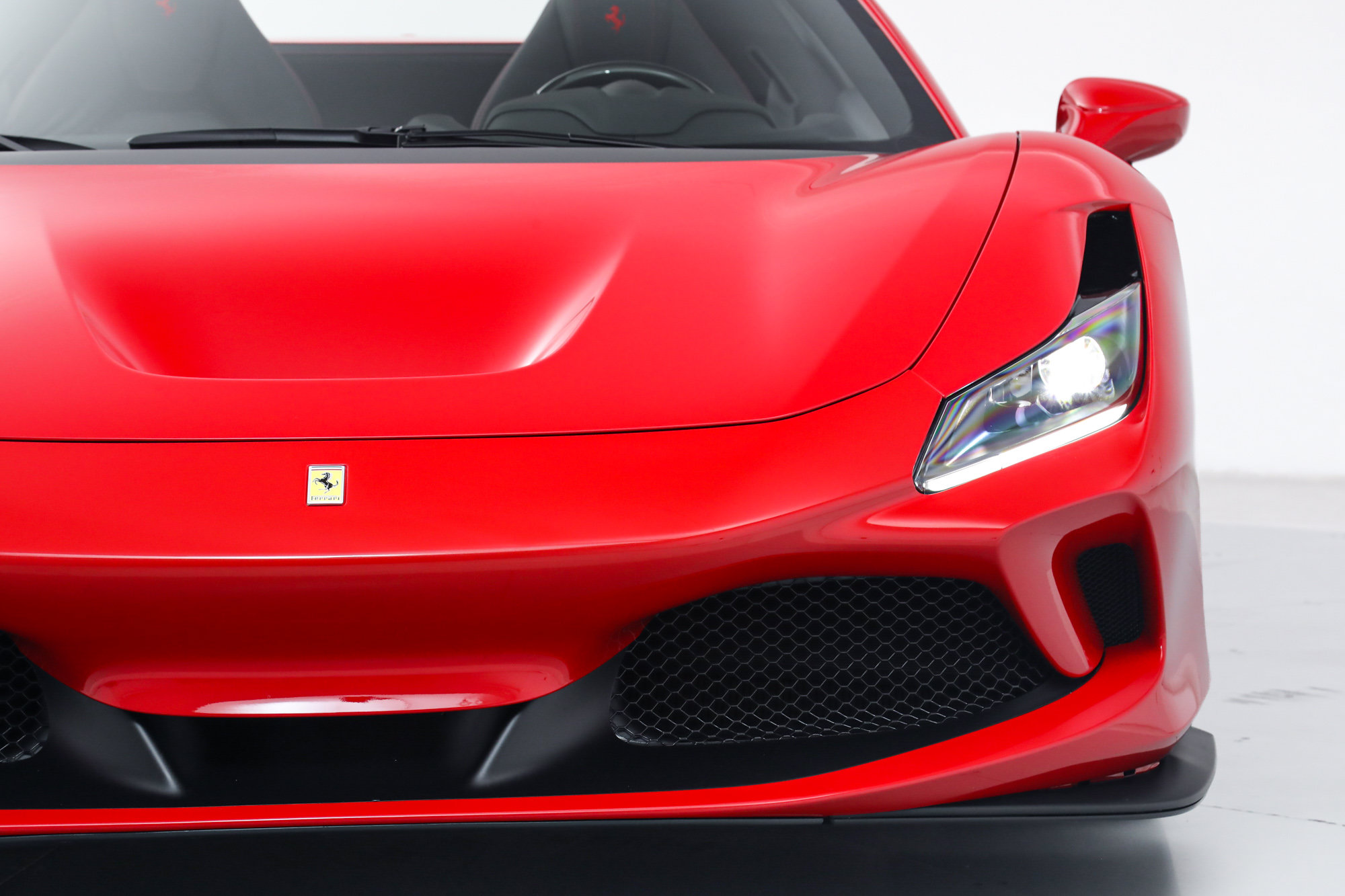 Certified 2023 Ferrari F8 Tributo RWD image 15