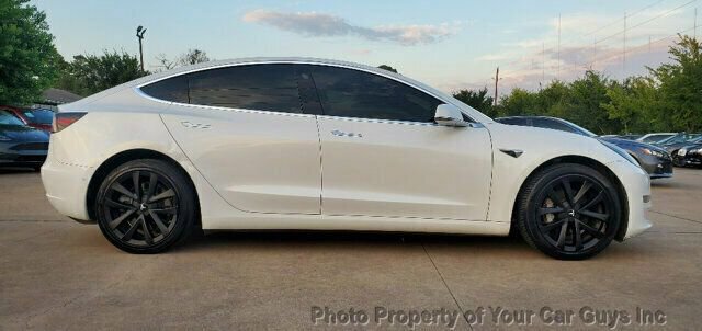Used 2019 Tesla Model 3 image 10