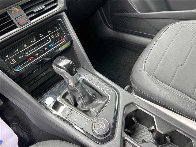 New 2025 Volkswagen Taos SE image 13