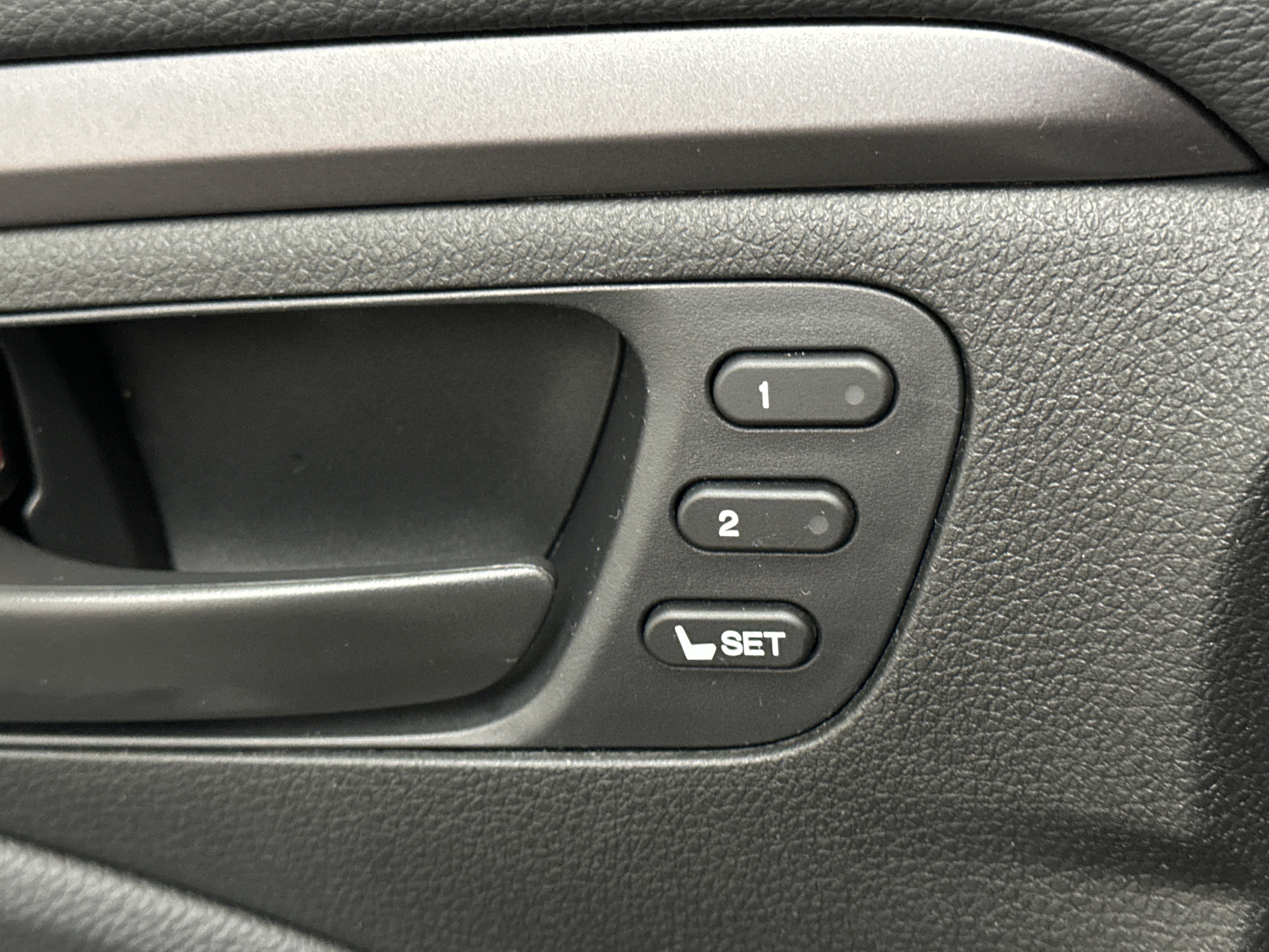 Used 2024 Honda Passport EX-L image 38