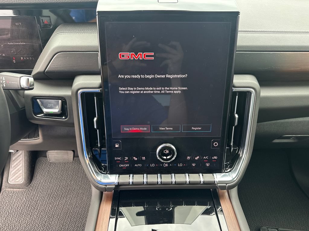 New 2026 GMC Yukon Denali w/ Sun & Power Step Package AWD/4WD image 28